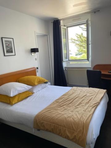 פואסננט Hotel De La Pointe De Mousterlin מראה חיצוני תמונה