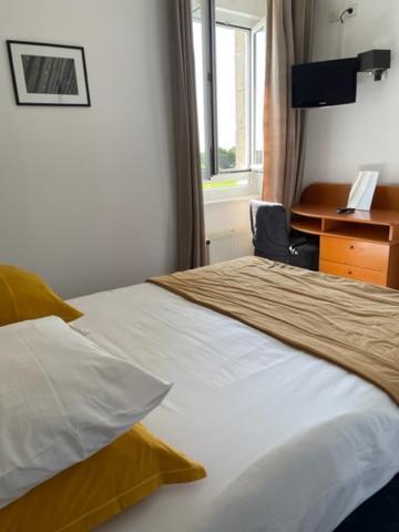 פואסננט Hotel De La Pointe De Mousterlin מראה חיצוני תמונה