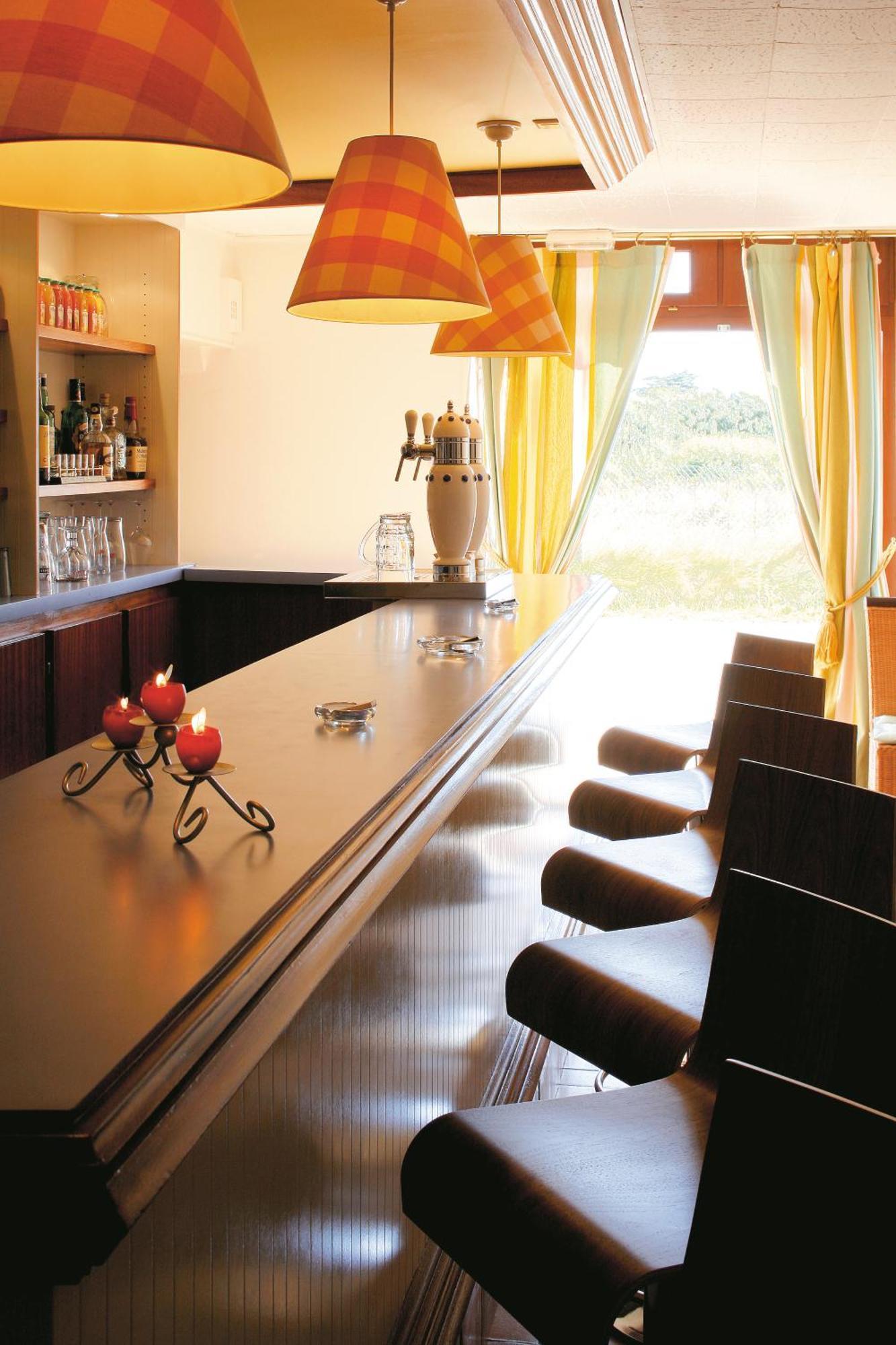 פואסננט Hotel De La Pointe De Mousterlin מראה חיצוני תמונה